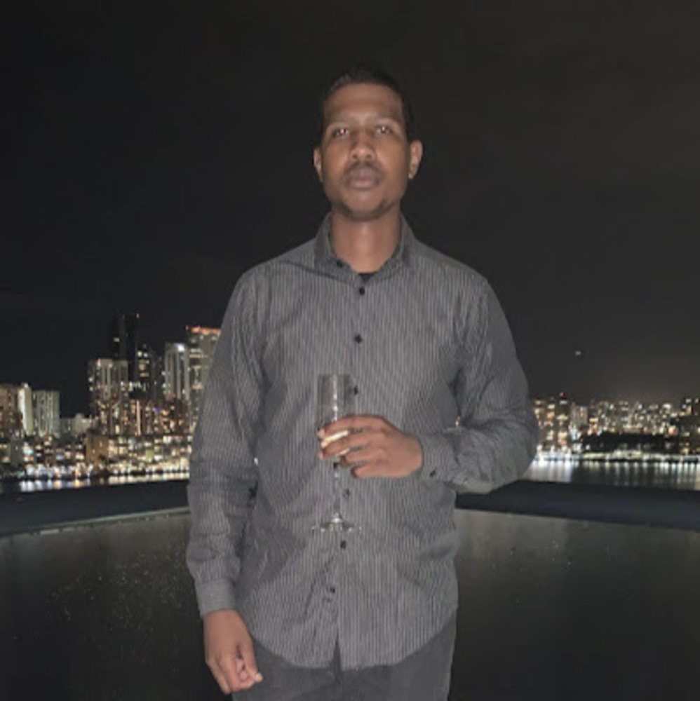 Meet your Posher, Aj